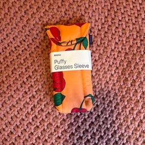 Baggu Sherbet Cherry Puffy Glasses Sleeve